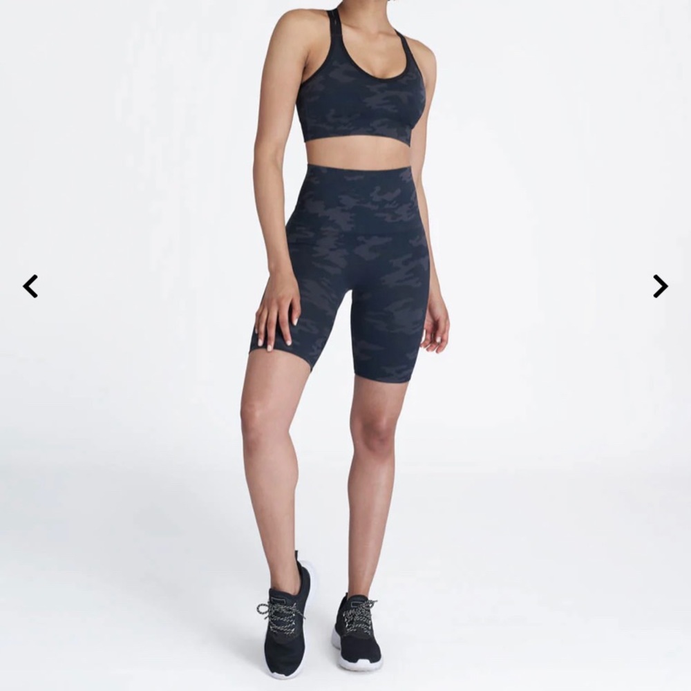 NWT Look at Me Now bike short Camo